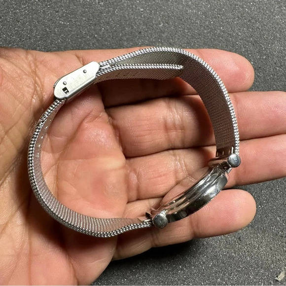 Hamlin Ultra Thin Ladies Quartz Watch Silver Tone Diamond Accent Dial Working - Picture 6 of 10